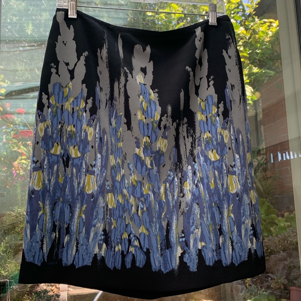 Short skirt by Laura Scott beautiful print in blues and black.